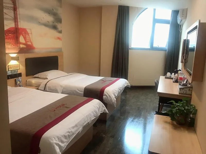 Thank Inn Chain Hotel Henan Zhengzhou Xinzheng City North China Road Xuanyuan Lake
