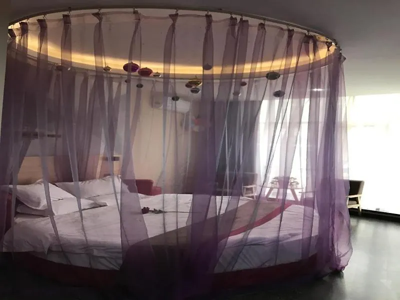 Thank Inn Chain Hotel Henan Zhengzhou Xinzheng City North China Road Xuanyuan Lake