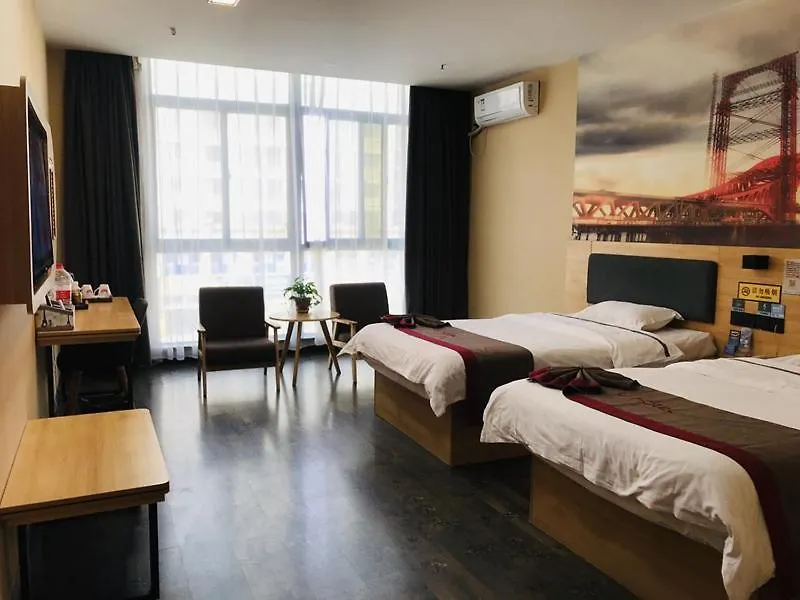 Thank Inn Chain Hotel Henan Zhengzhou Xinzheng City North China Road Xuanyuan Lake