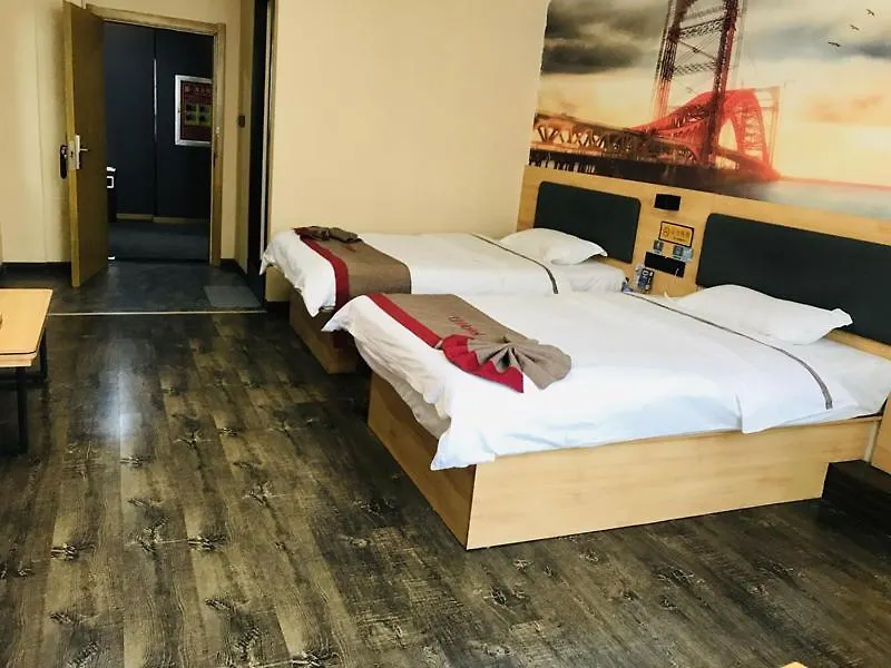 Thank Inn Chain Hotel Henan Zhengzhou Xinzheng City North China Road Xuanyuan Lake