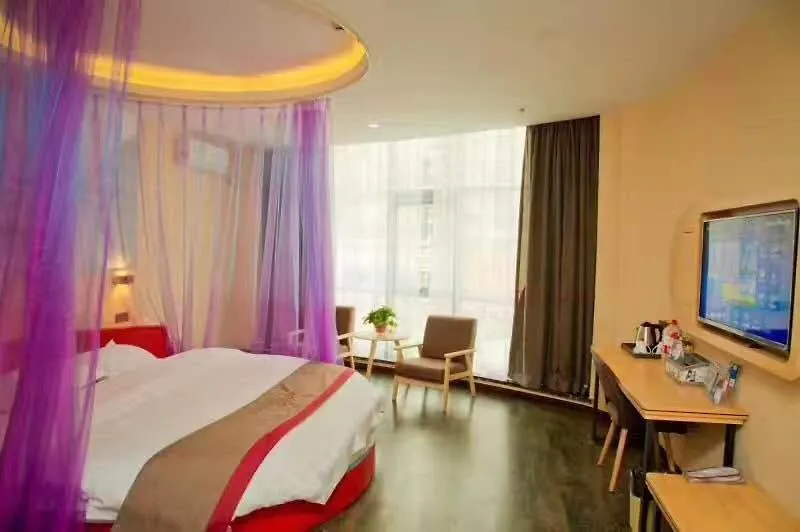 Thank Inn Chain Hotel Henan Zhengzhou Xinzheng City North China Road Xuanyuan Lake
