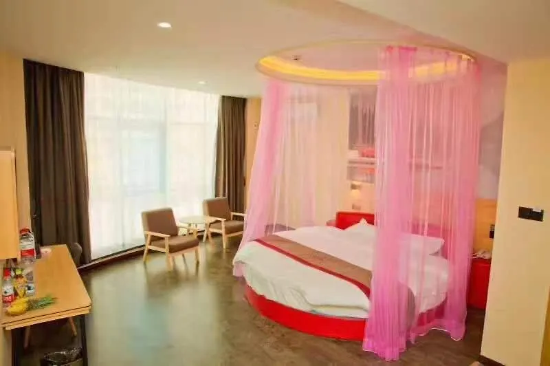Thank Inn Chain Hotel Henan Zhengzhou Xinzheng City North China Road Xuanyuan Lake